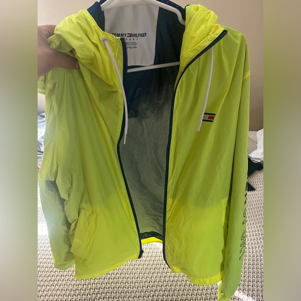 Tommy sport windbreaker